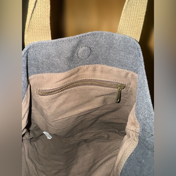 Chic Olive and Black Crossbody Bag - Picture 7 of 8